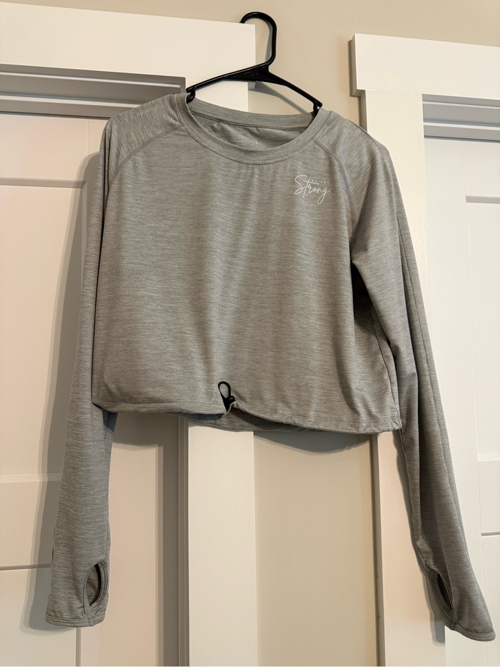 Light Gray Cropped Long-Sleeve Top with Thumbholes